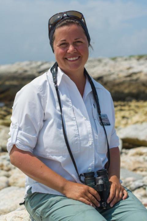 liz craig in the field